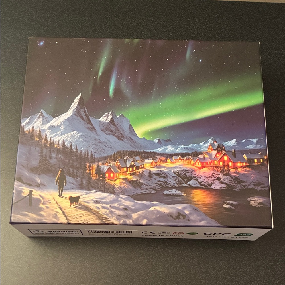 Snowscape Aurora Borealis Scenic Jigsaw Puzzle;  1000 pc;  Northern Lights